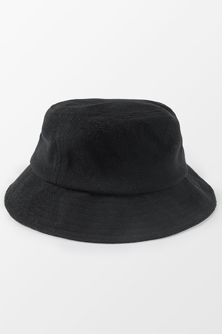 Chapeau bob d¨¦contract¨¦ minimaliste