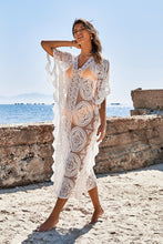 Charger l&#39;image dans la galerie, Robe cover-up blanche ¨¤ broderie
